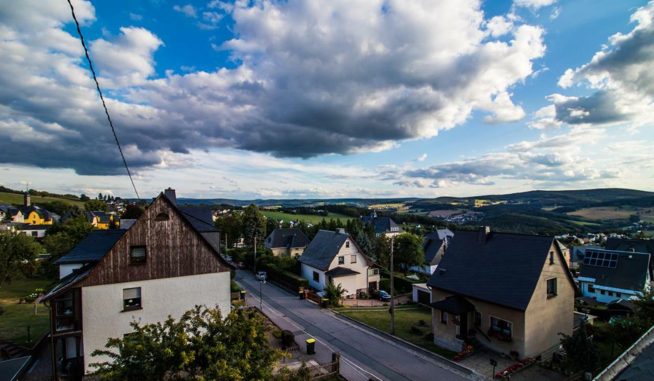 Am Balkon Des Erzgebirges Apartment Bernsbach ภายนอก รูปภาพ